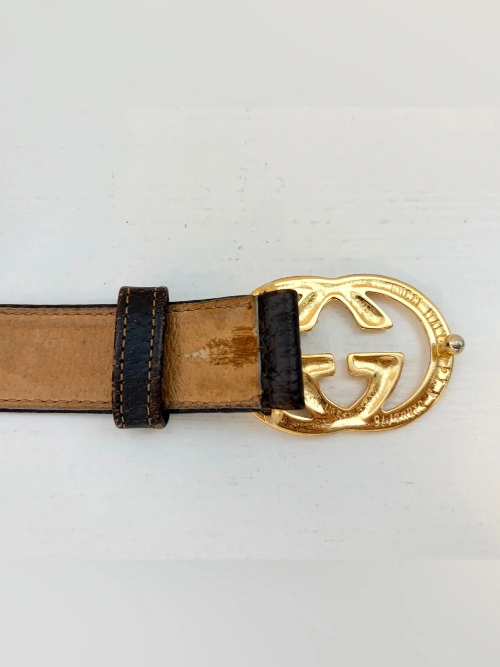 Auth Vintage Gucci GG Skinny Brown Leather Belt Gold Buckle 70/28